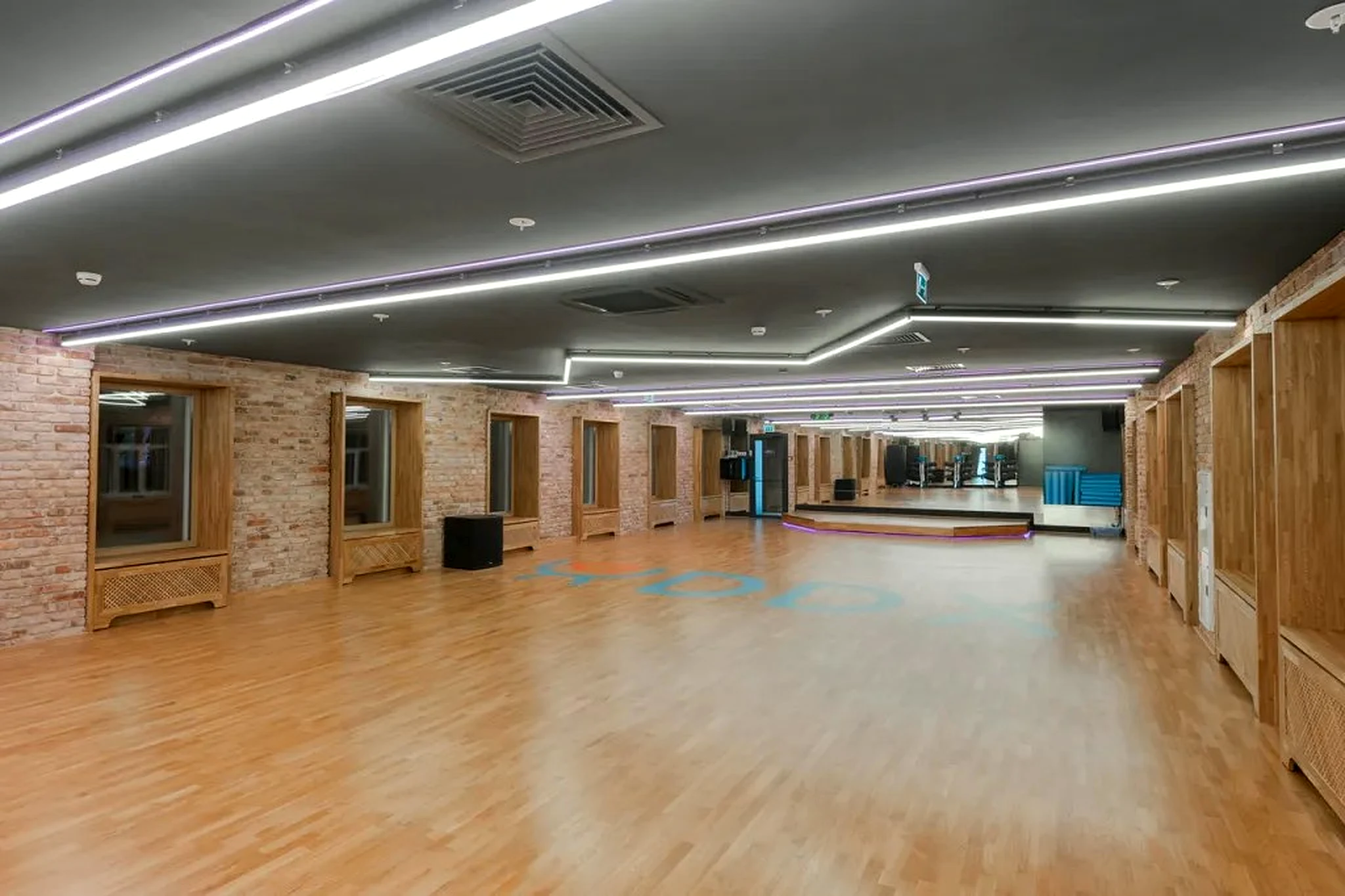 DDX Fitness at the Passage Department Store, St. Petersburg 3